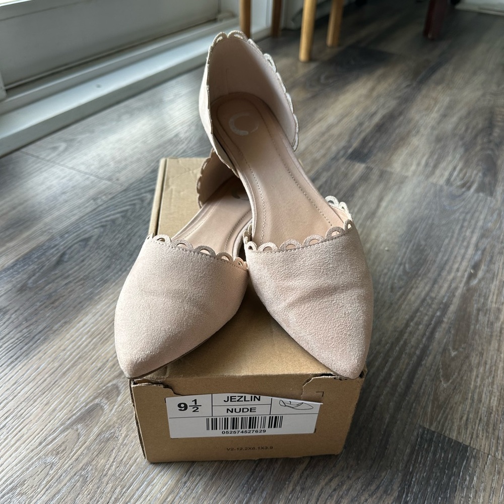 Journee Collection Jezlin Women's D'Orsay Flats size 9.5